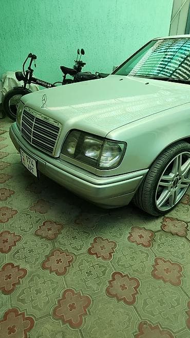 Продажа авто: Mercedes-Benz E-Class: 1994 г. — 1
