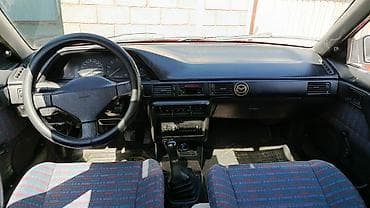 Продажа авто: Mazda 323: 1992 г., 1.3 л, Механика, Бензин, Седан — 4