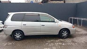 town ace: Toyota Gaia: 2002 г., 0.2 л, Автомат, Бензин, Минивэн — 4