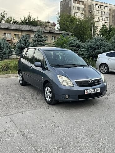 Toyota Corolla Verso: 2003 г., 1.6 л, Механика, Бензин, Минивэн — 3