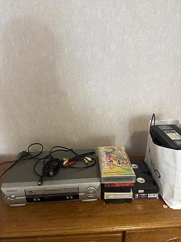 me: Видеомагнитофон Samsung SVR-155 с комплектом кассет VHS — 1