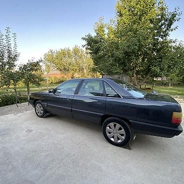 Audi 100: 1989 г., 2.3 л, Седан — 4