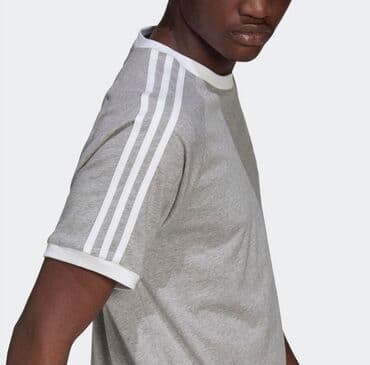 Футболкалар: Adidas originals. Облегающая хлопковая футболка с легендарными тремя — 2