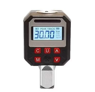 ключ трещотка: Динамометрический ключ электронный. Размер 1/2. От 6.8-135 N.m. Шаг — 1