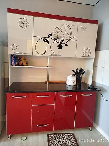 кухонный уголок без стола: Кухонный гарнитур, цвет - Красный, МДФ — 1