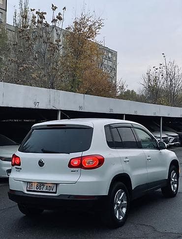 Volkswagen Tiguan: 2009 г., 2 л, Автомат, Бензин, Кроссовер — 2