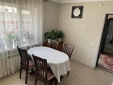 Дома: Продаётся уютный 4 комнатный дом - Просторная светлая кухня с — 8