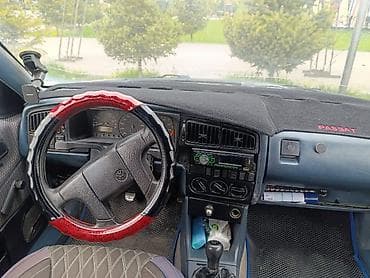 Volkswagen Passat Variant: 1991 г., Механика, Универсал
