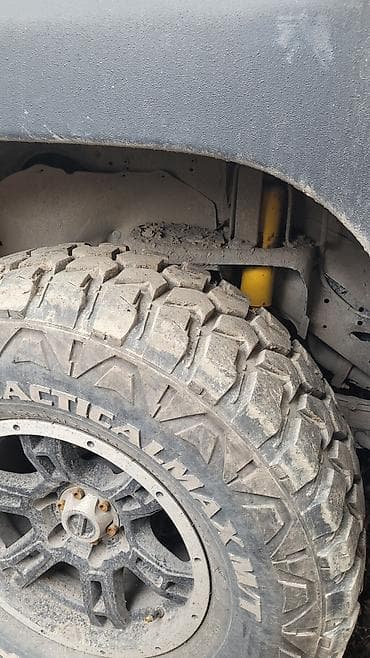 трос буксировачный: Внедорожник с акцентом на проходимость и комфорт. Основное: - — 4