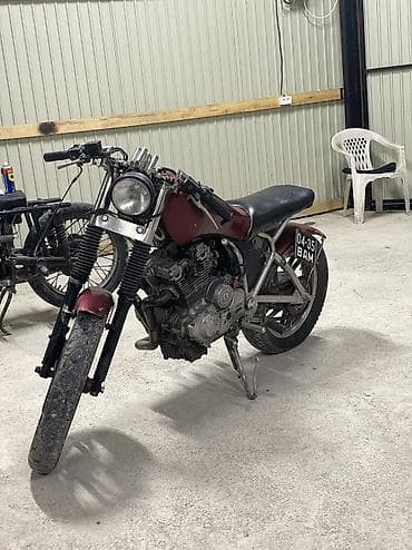 ямаха r6: YAMAHA XS 250 
Кастом 
Оригинальный акрап 
Вложения есть — 2