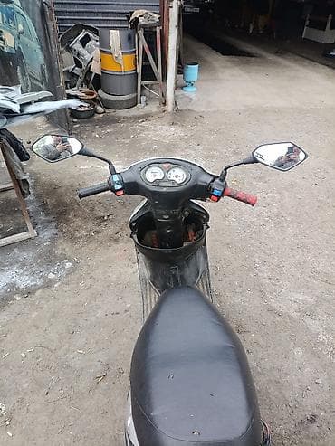 скутеры ош: Скутер 50–80 см³ (бензиновый), городской класс Описание: - Компактный — 1