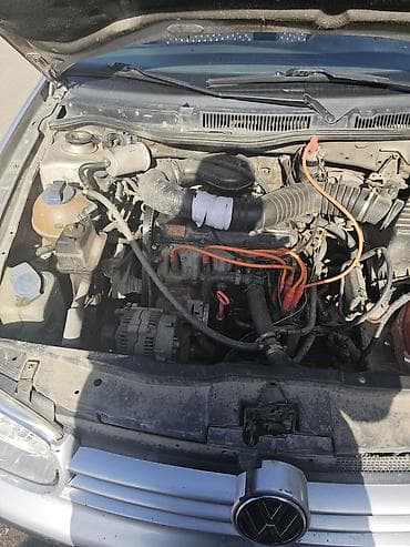 авто по следующим выкуп: Volkswagen Golf Variant: 2001 г., Механика, Универсал — 5