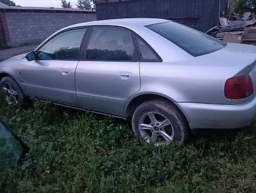 w210 3 2: Audi A4: 1999 г., Седан — 4