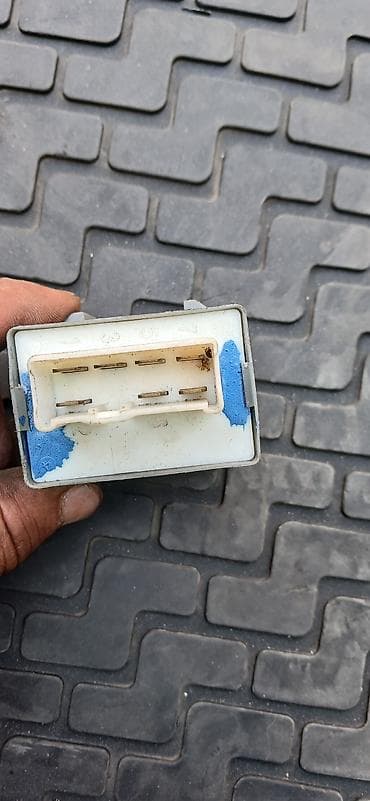 реле авто: Электронный модуль/реле автомобиля - Тип: многоконтактный модуль — 1
