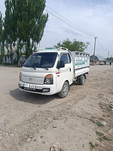авта: Легкий грузовик, Hyundai — 1
