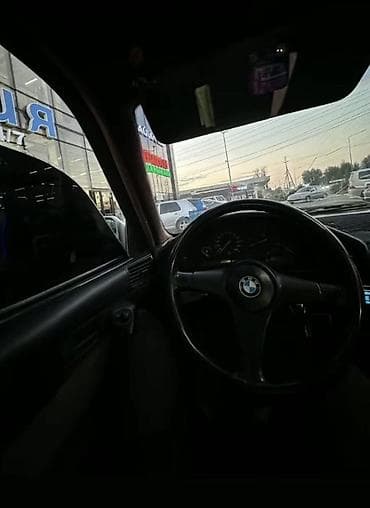 е60 4 4: BMW 5 series: 1989 г., Механика, Бензин, Седан — 4