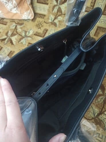 Киреге берилүүчү кийимдер: Продаю новую женскую сумку, ещё в упаковке. очень удобная — 3