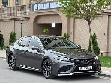 манитор камри75: Toyota Camry: 2021 г., 2.5 л, Вариатор, Гибрид, Седан — 4