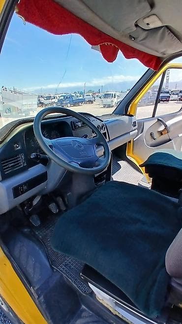 водовоз мерс: Грузовой фургон Mercedes-Benz дубил кабина( макси, желтый) — 7