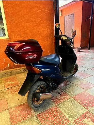 нужны: Тип скутера Honda, 50 куб. см, Бензин — 3