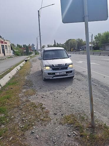 step 2: Honda Stepwgn: 2001 г., 2 л, Автомат, Бензин, Минивэн — 5