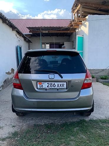 Honda Fit: 2002 г., 1.3 л, Автомат, Бензин, Хэтчбэк — 5