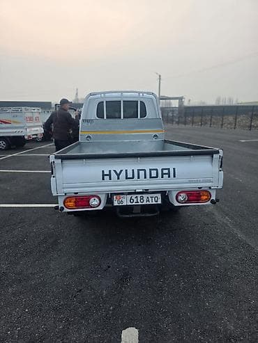 black star: Hyundai Porter II (двухрядная кабина, бортовой) - Компактный грузовик — 4