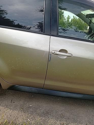 метиз 1: Toyota Ist: 2003 г., 1.3 л, Автомат, Бензин, Хэтчбэк — 5