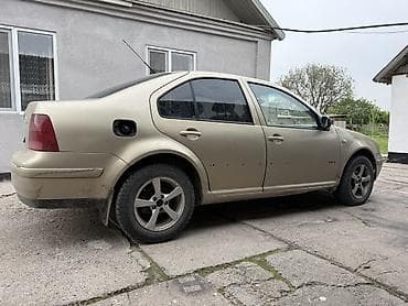 авто byd: Volkswagen Bora: 2002 г., 2 л, Седан — 4