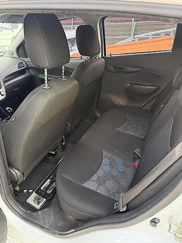 Chevrolet: Chevrolet Spark: 2017 г., 1 л, Автомат, Бензин, Хэтчбэк — 8