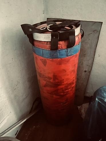 pull and: Боксерский мешок цилиндрической формы. - Материал внешней оболочки — 2