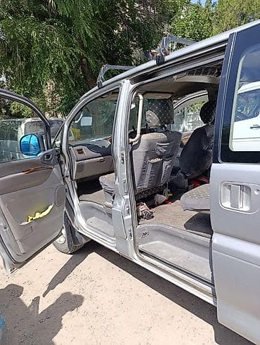 митсубици делика: Mitsubishi Space Gear: 2000 г., 3 л, Автомат, Газ, Минивэн — 9