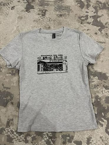 черные часы: Футболка H&M Divided - Цвет: светло‑серый меланж. - Ткань — 2