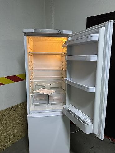 холодильники на дордое: Холодильник Indesit, Б/у, Двухкамерный, De frost (капельный), 60 * 185 * 60 — 4