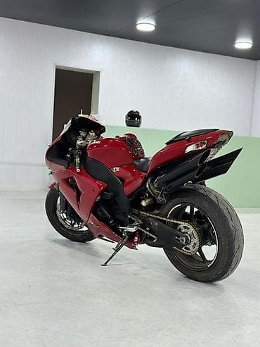 Мотоциклы: Спортбайк Kawasaki, 1000 куб. см, Бензин — 3