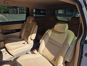 byd e2 2022: Kia Carnival: 2019 г., 2.2 л, Автомат, Дизель, Минивэн — 10