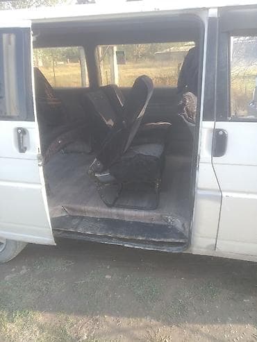Унаа: Volkswagen Transporter: 1992 г., 1.9 л, Кол менен иштөөчү, Дизель, Вэн/Минивэн — 5