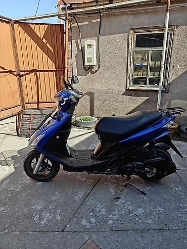 мотор суу: Скутер түрү Suzuki, 125 куб. см, Бензин, Колдонулган — 2