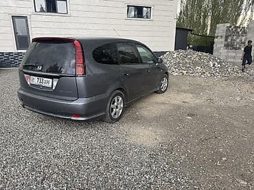 китайские минивены: Honda Stream: 2005 г., 1.7 л, Механика, Бензин, Минивэн — 3