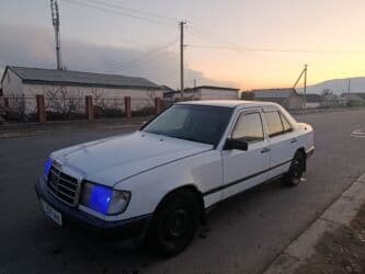 дом на калесах: Mercedes-Benz W124: 1988 г., 2.3 л, Бензин, Седан — 3