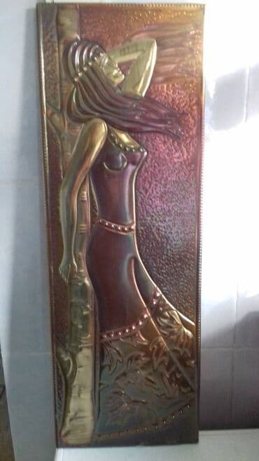 холсты бишкек: Картина-чеканка "Девушка у дерева" — 1