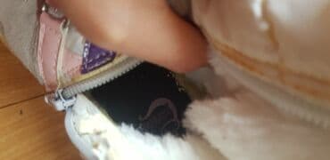 Детская обувь: Продаю сапоги осень - зима для девочки белый 26 размер зима осень. в — 6