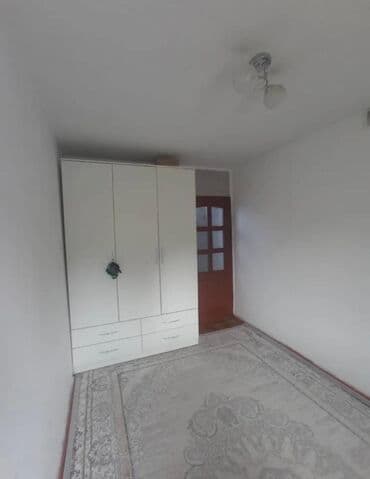 сдаю кабинет в мед центре: 2 комнаты, 43 м², 104 серия, 2 этаж, Косметический ремонт — 6