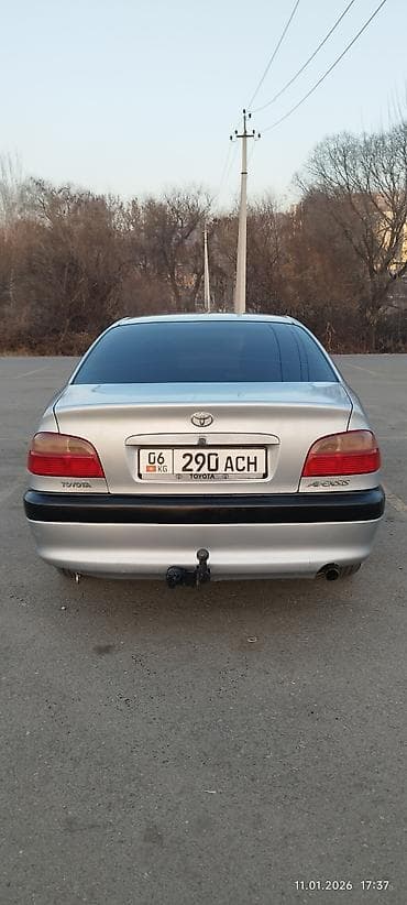 Toyota Avensis: 2000 г., 1.8 л, Механика, Бензин, Седан