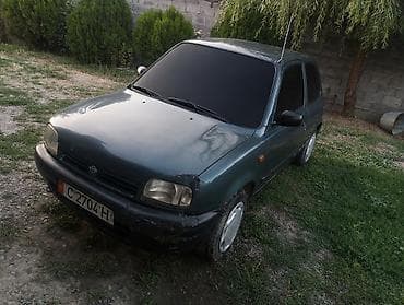Nissan March: 1993 г., 1 л, Механика, Бензин, Хэтчбэк