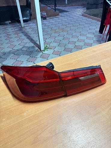 Задние фонари и комплект кузовных элементов для BMW В наличии: - — 2