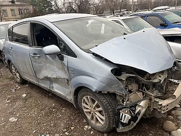 тайота сёрф: Toyota Corolla: 2006 г., 1.8 л, Робот, Бензин, Минивэн — 1