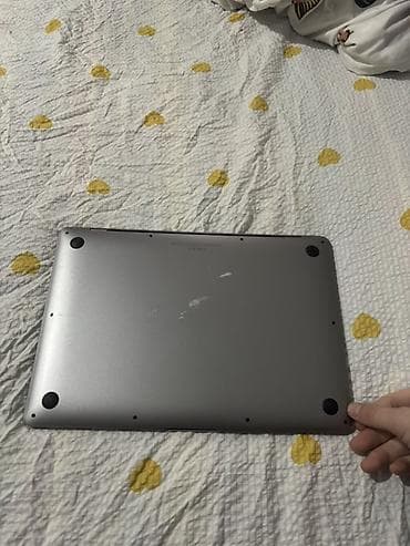 Ноутбуки Apple (MacBook): MacBook Air 13" (M1, 2020) - Процессор: Apple M1 - Память: 8 ГБ - — 3