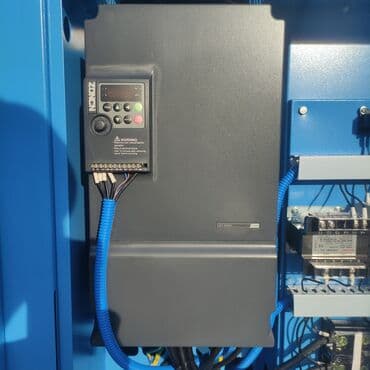 промышленные компрессор: Винтовой компрессор 5KW(220v) 850 литров в минуту 7.5KW 1100литров в — 8