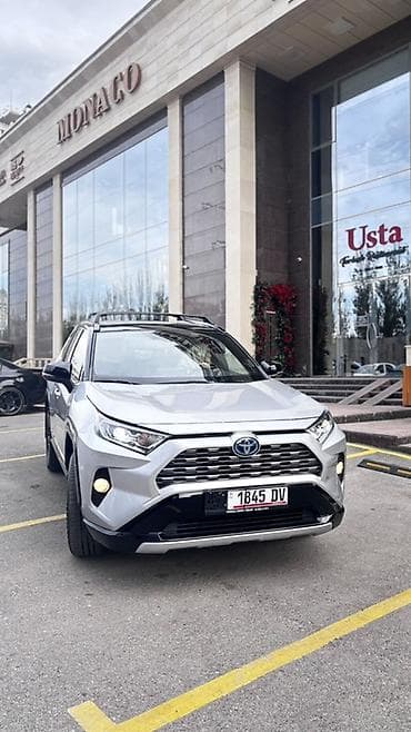 Toyota RAV4: 2019 г., 2.5 л, Автомат, Гибрид, Кроссовер